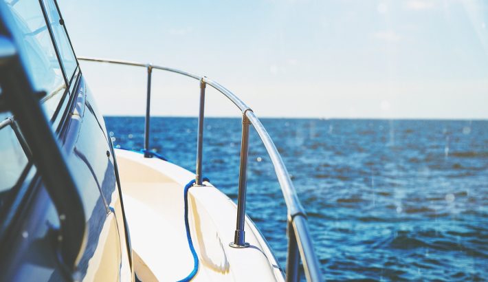 what you should know before renting a yacht